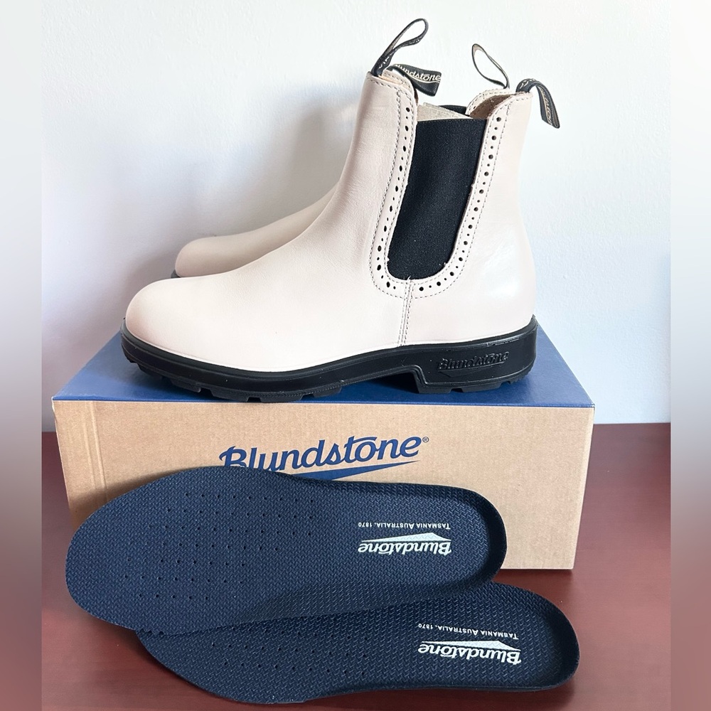 BLUNDSTONE #2156 women’s originals HI TOP Boots -pearl - Picture 3 of 7
